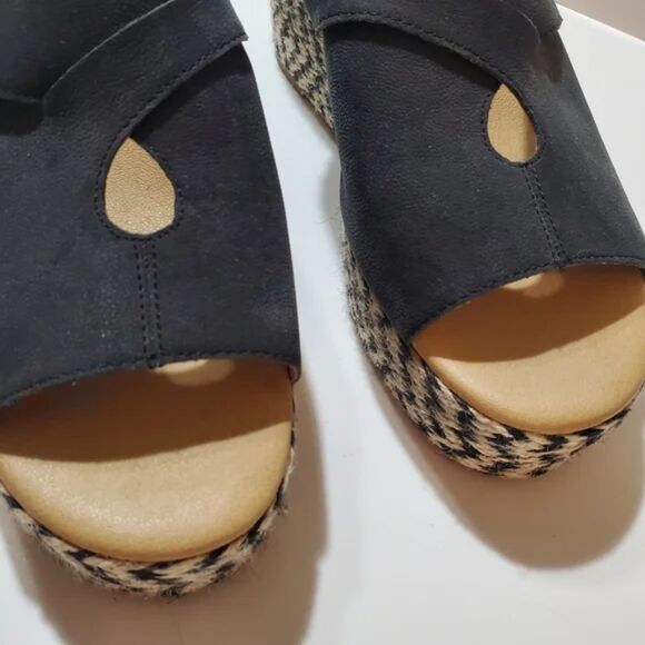 Lucky Brand / Genzy Platform Espadrille Wedge Sandals in Black / Size 8.5 - Picture 15 of 15